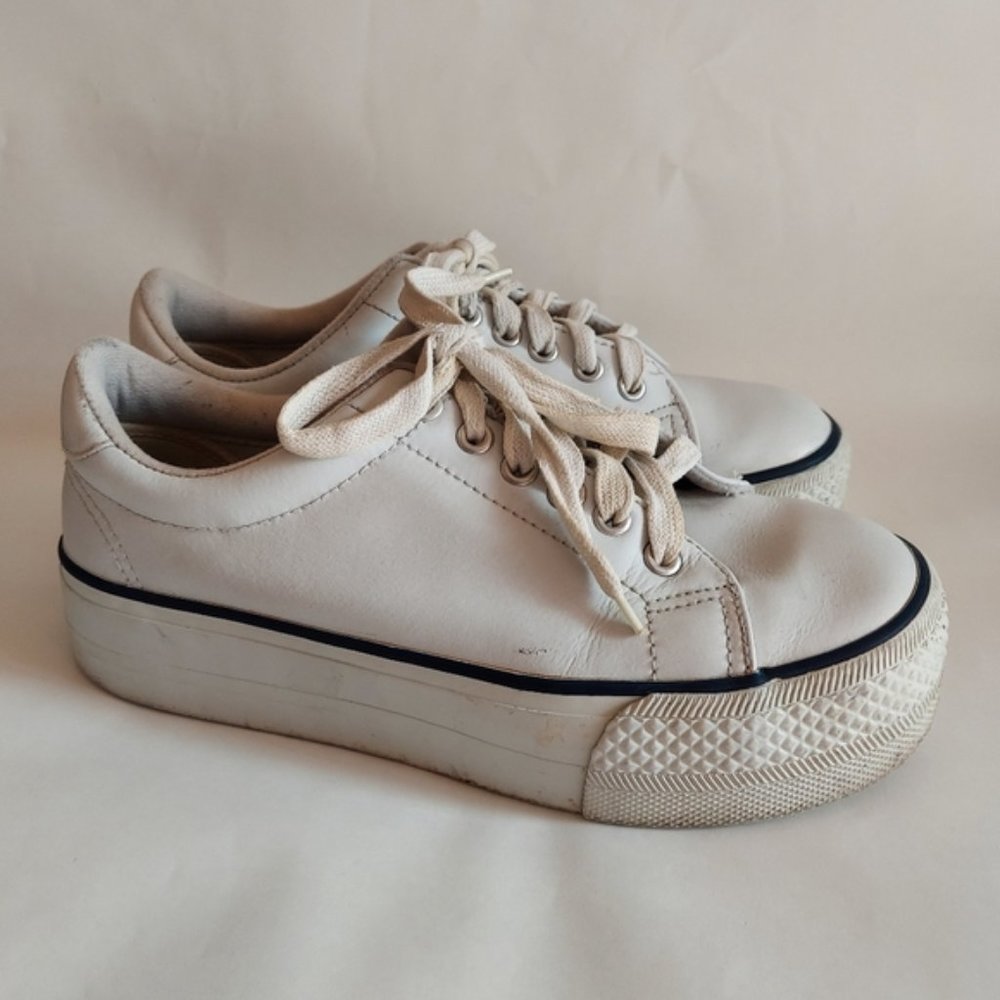 Vintage Platform white sneaker made by CHEETAH 7.5